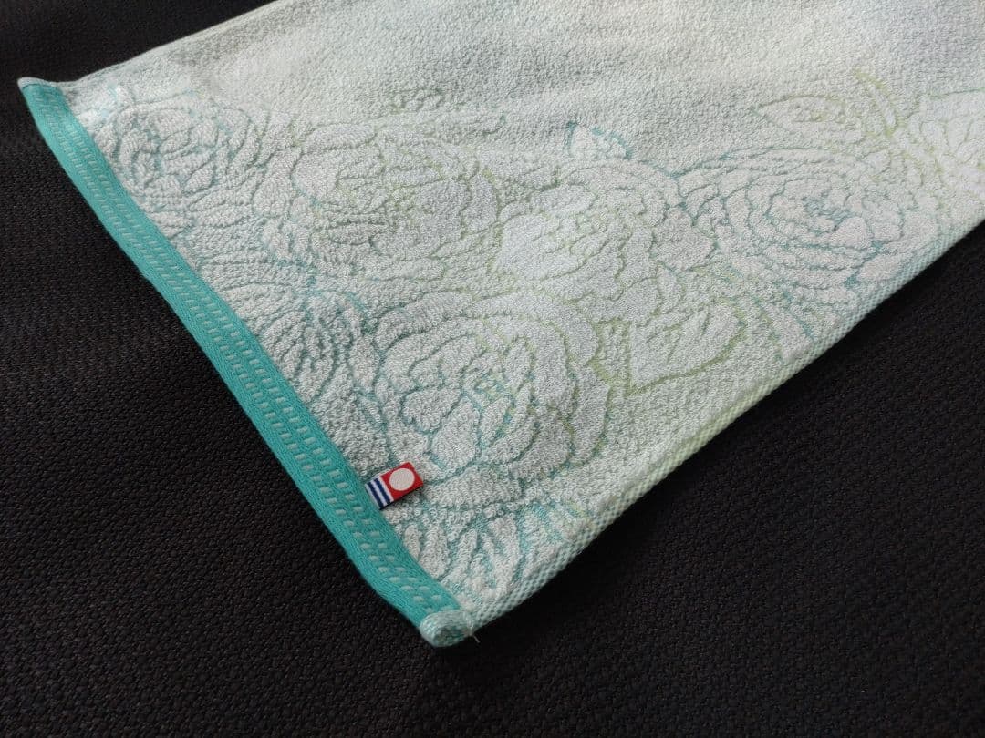 ぼくちゃん　フェイスタオル　舞い桜（空）16枚　ラ・マリエ（グリーン）6枚