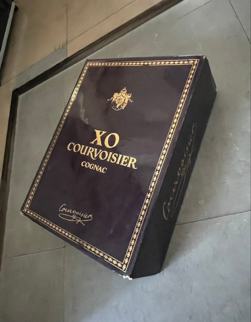 【未開封】XO COURVOISIER COGNAC コニャック　古酒　箱入り