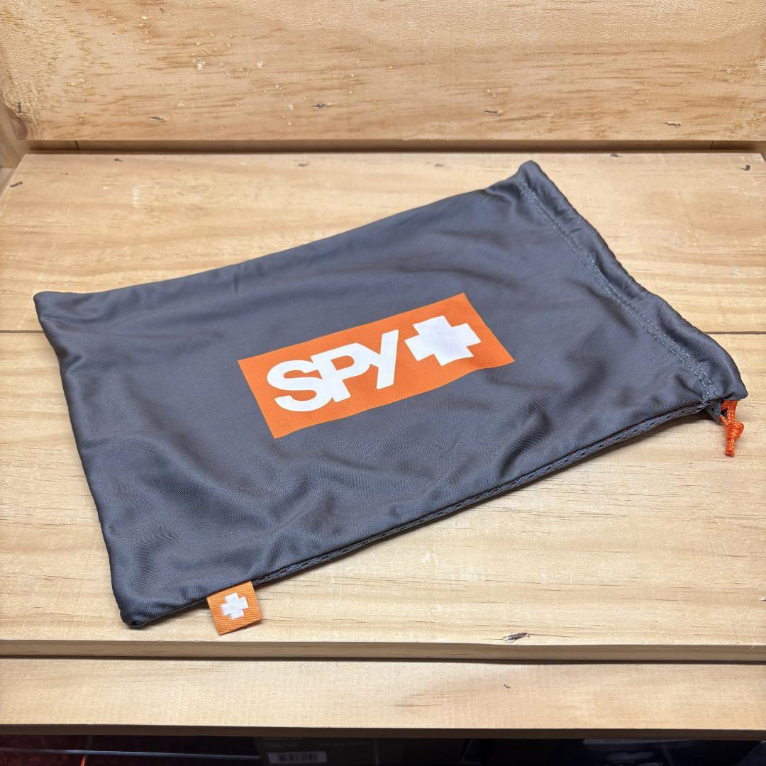 【1597】SPY　スパイ　MEGALITH　メガリス