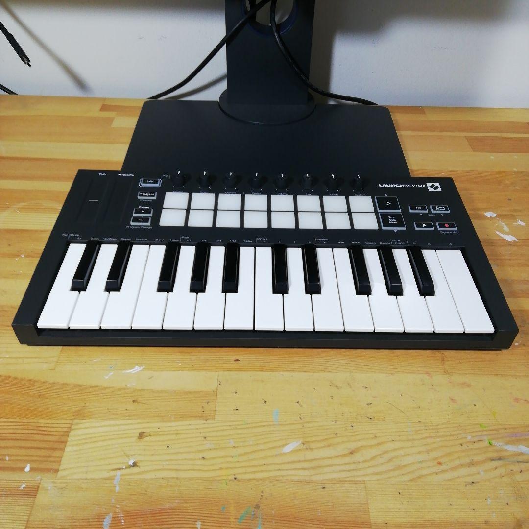 【美品】Novation Launchkey Mini 25 MK3