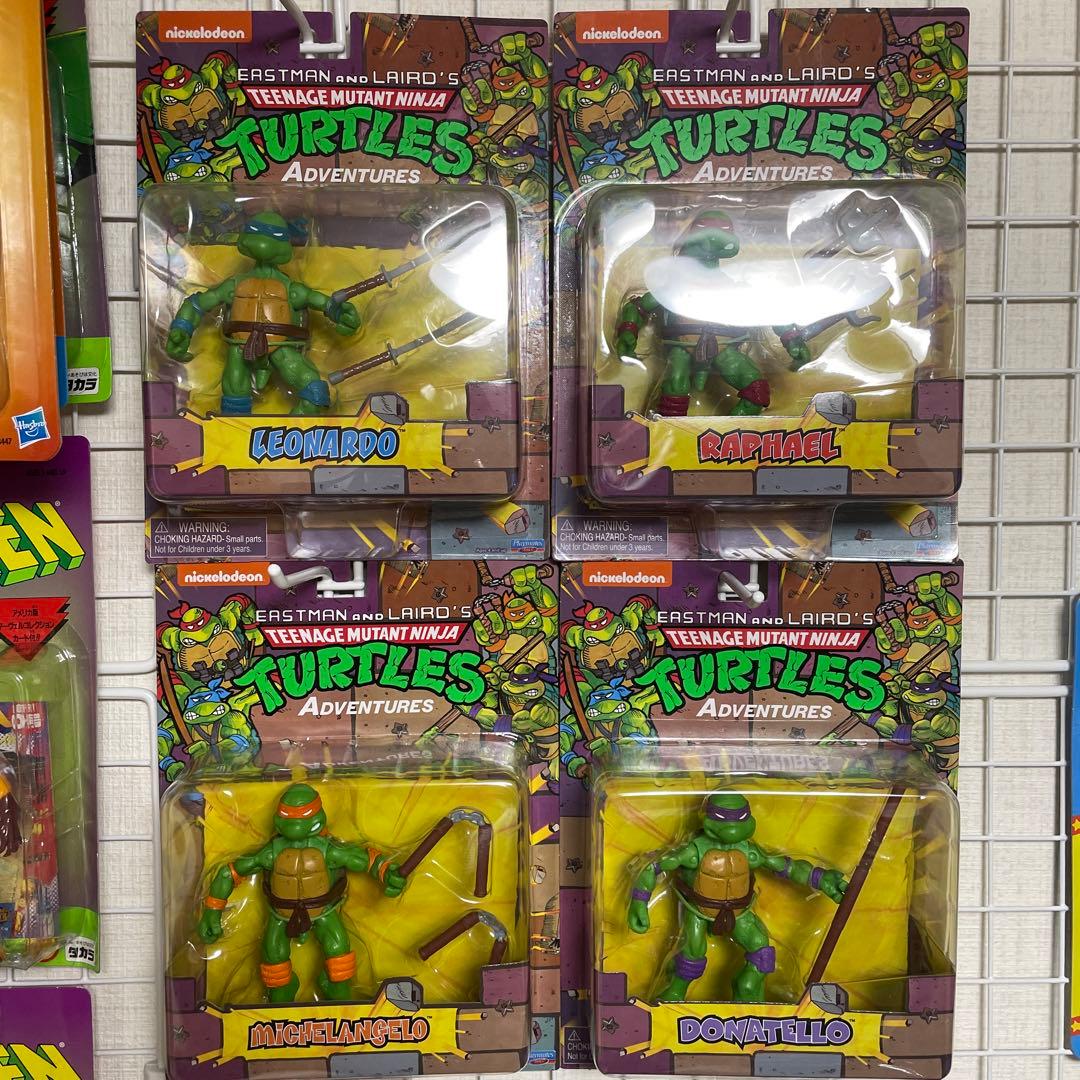 タートルズ　4体セット　クラシックフィギュア　プレイメイツ