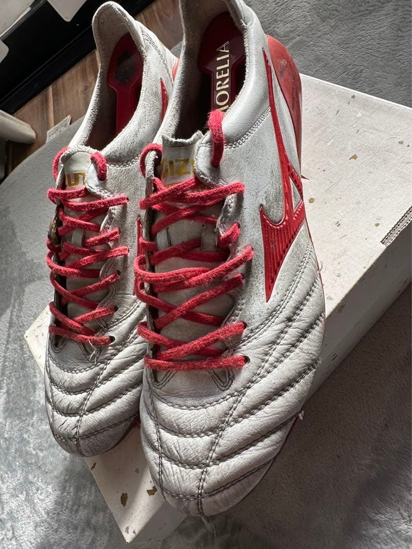 サッカースパイク27センチ