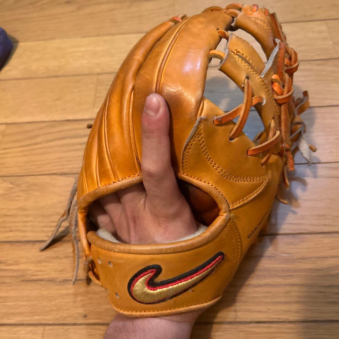 Nike Diamond Elite Plus 硬式グローブ オレンジ