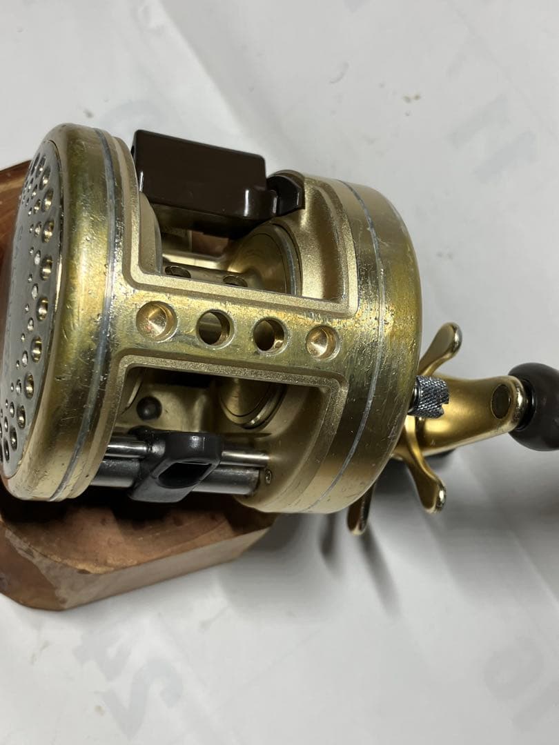 シマノカルカッタ201XTゴールド　左巻き巻き 1209-2