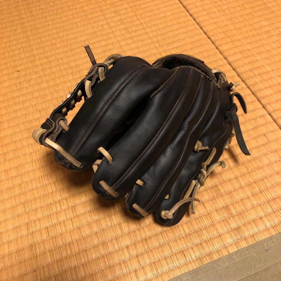 り*う様 ミズノプロ硬式内野手用グローブ　紐交換済み