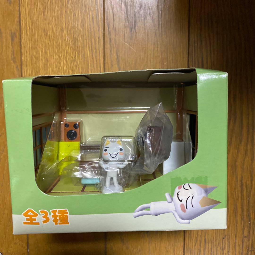 かわいいお部屋どこでもいっしょフィギュア付きトロ2体と小物2種付きガチャ小物付き