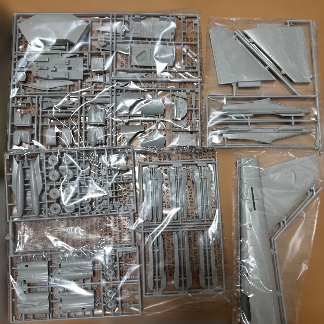 イタレリ 1/72飛行機 No.1378 B-52G ストラトフォートレス