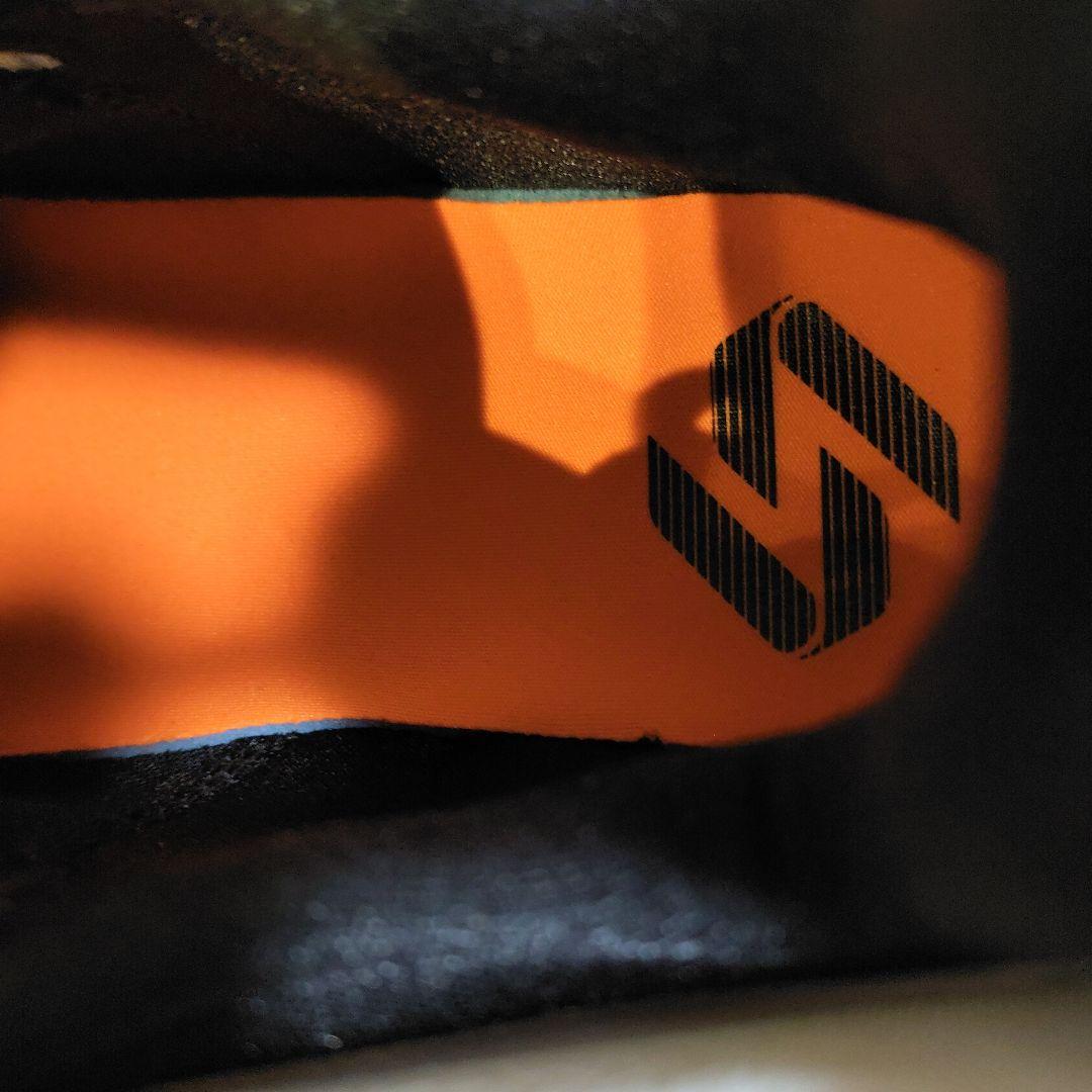 Jordan 1 バスケットボールシューズ ホワイト/オレンジ/ブラック