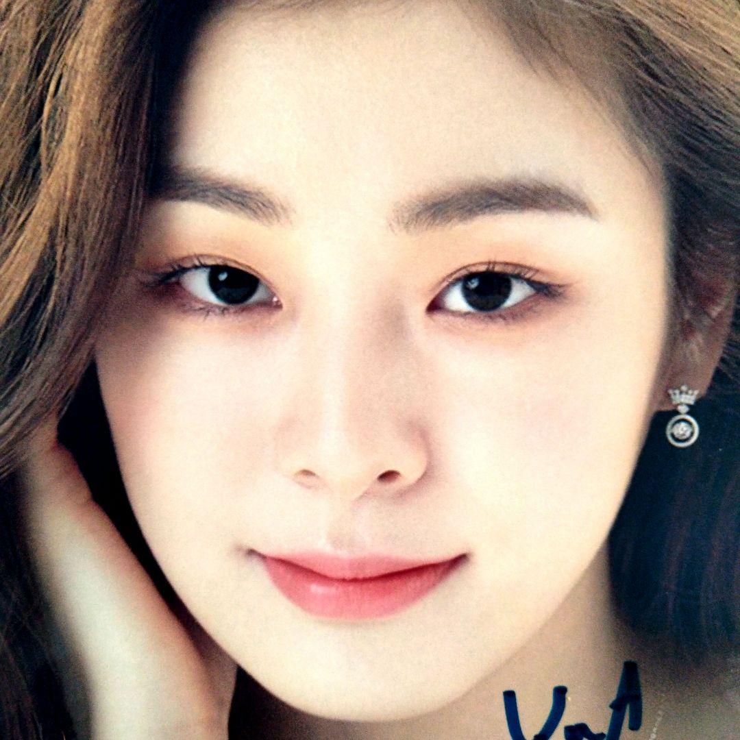 セール中…キム・ヨナ直筆サイン入り2Lサイズ写真…