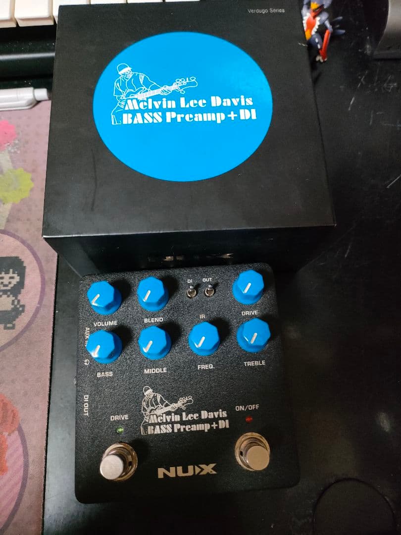 ベース NUX Melvin Lee Davis BASS Preamp + DI