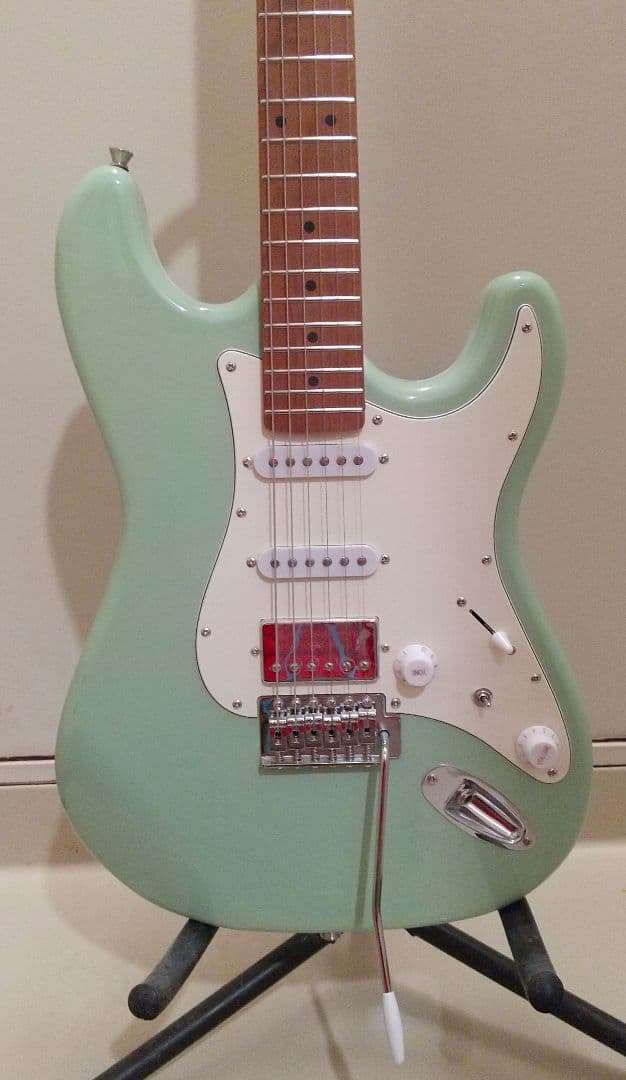 Eris Nestia エレキギター