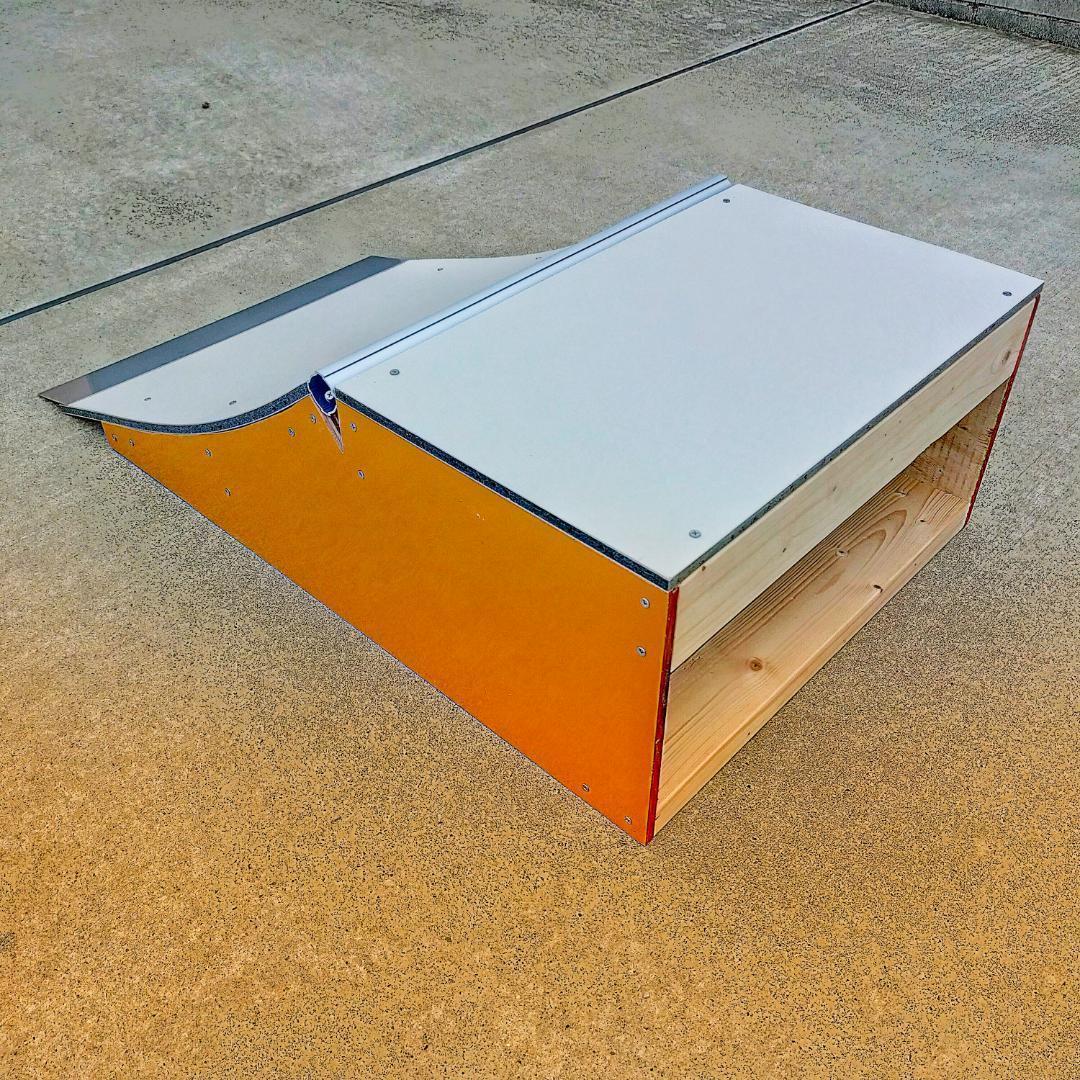 2台セット すぐにお届け 送料込 スケボーランプ 完成品 高さH300mm