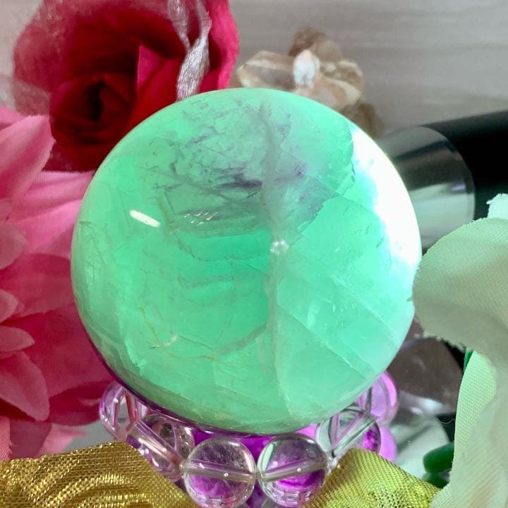 【フローライト】綺麗な大玉　虹入りフローライト☆天才の石