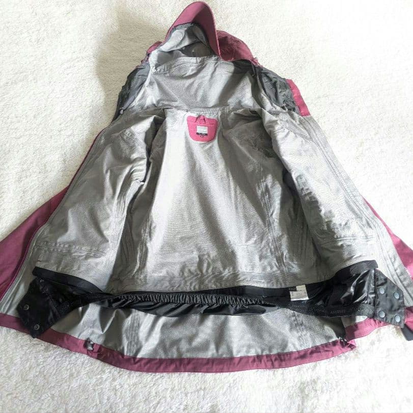 新品 phenix スキーウェア　ジャケット 収納袋付き