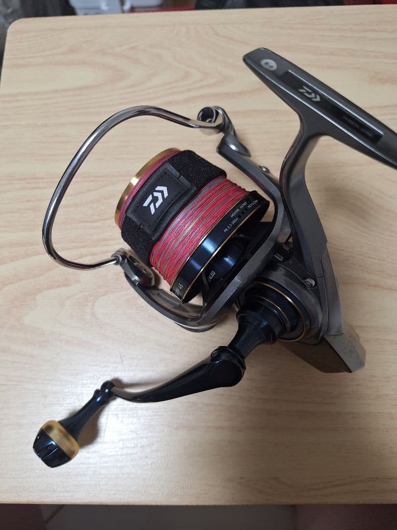 ダイワ　19トーナメントサーフ45 HG 05PE スピニングリール