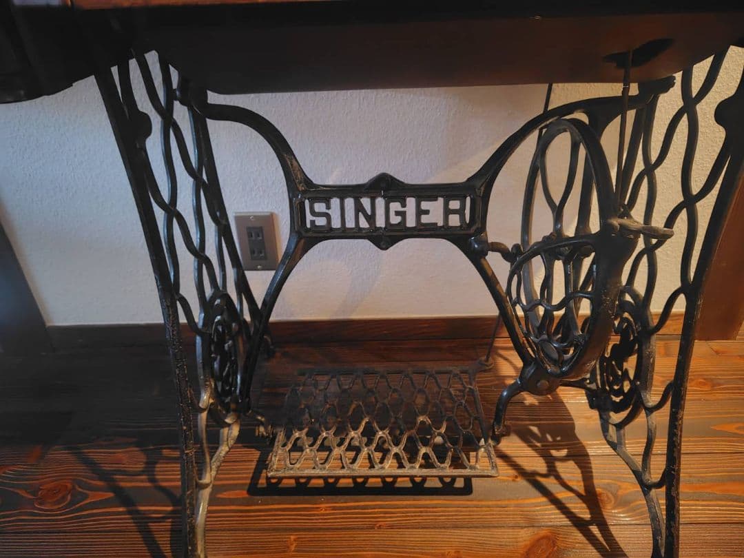 SINGER 足踏みミシン アンティーク