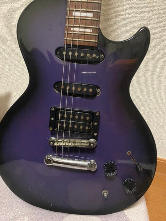 エレキギター ケース付き  値下げ交渉受け付けます