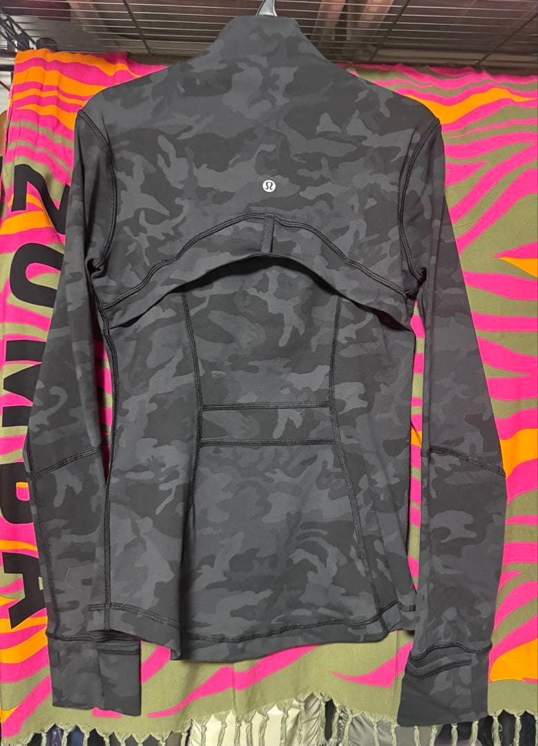 正規品 美品 lululemon define ジャケット 迷彩色グレー