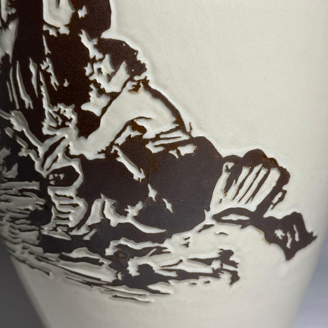 ◆韓国無形文化財【曹基正】作白磁浮彫人物図大花瓶 45.3cm 無等窯 共箱◆