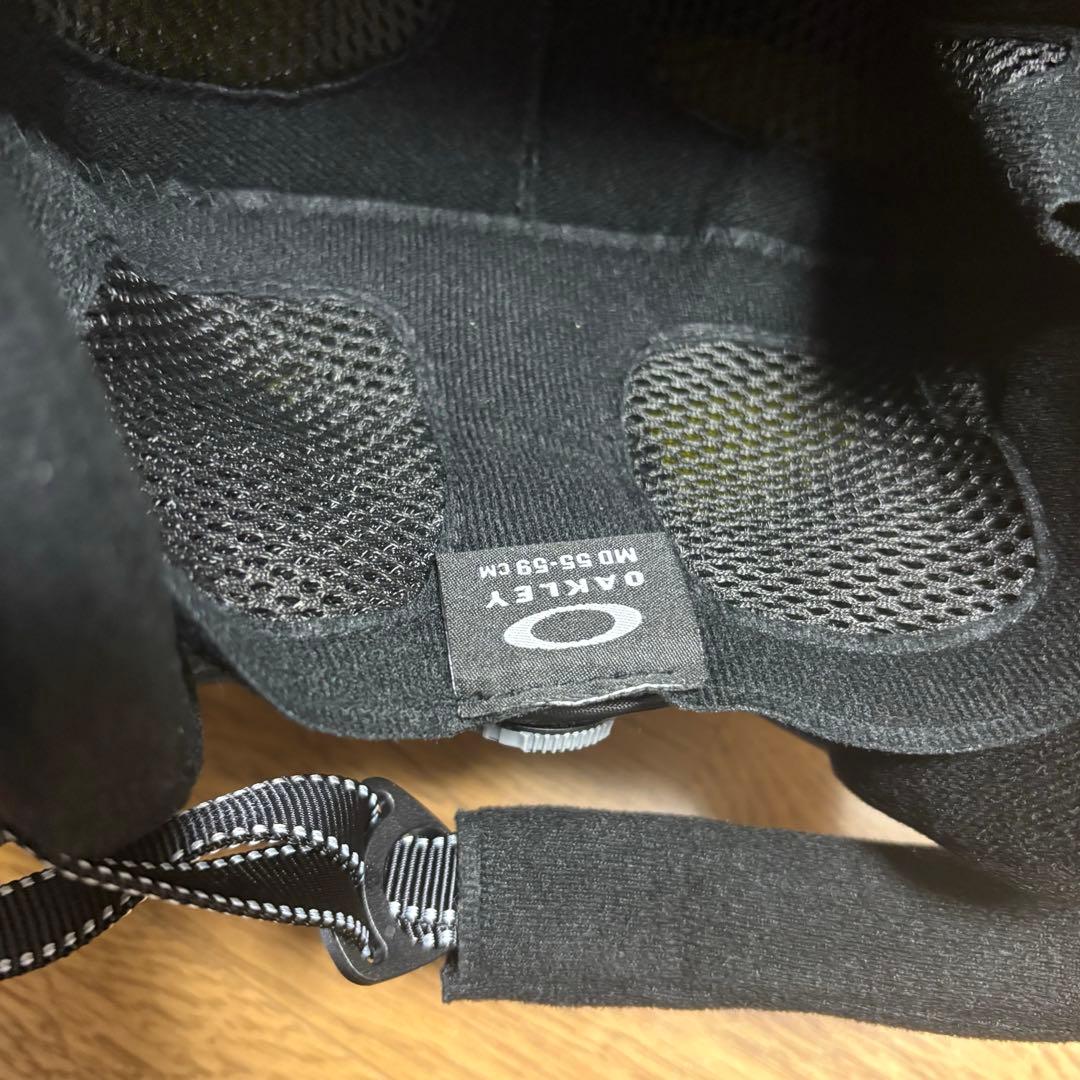 OAKLEY ヘルメット ブラック/カモフラージュ　Mサイズ