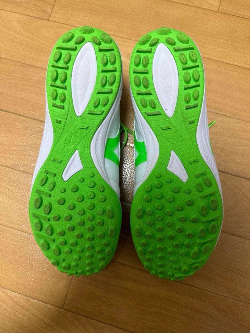 モレリア　トレーニングシューズ　26.5cm