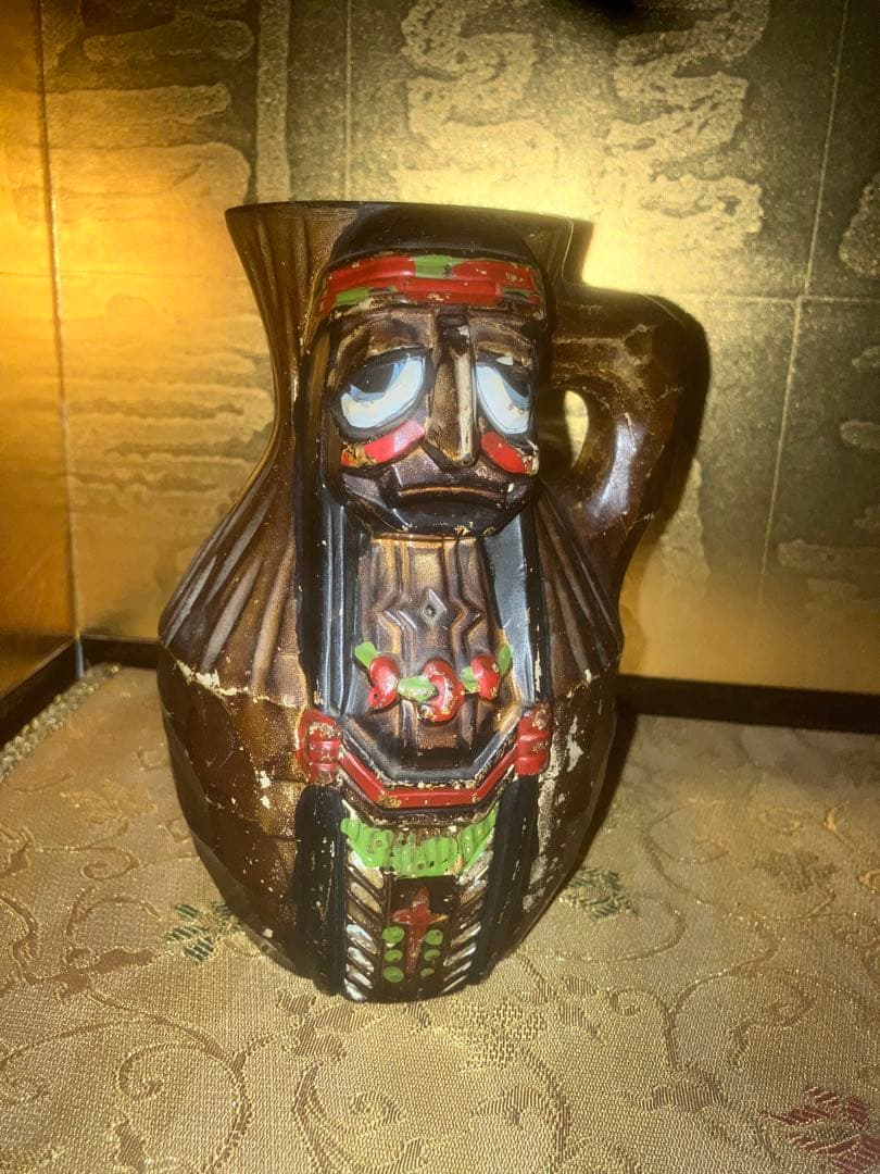 《呪物》震える置物　怪奇現象　ラップ音　曰く付き　呪い