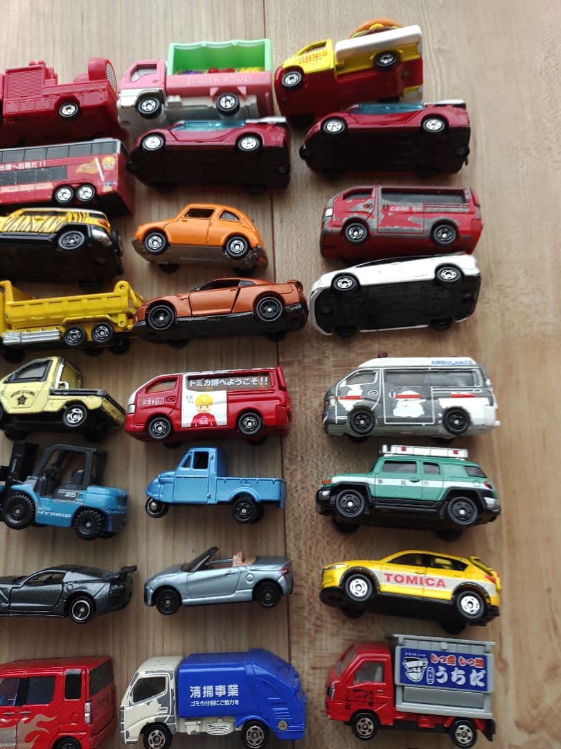 トミカ　まとめ売り　105台　ジャンク品　希少　レア