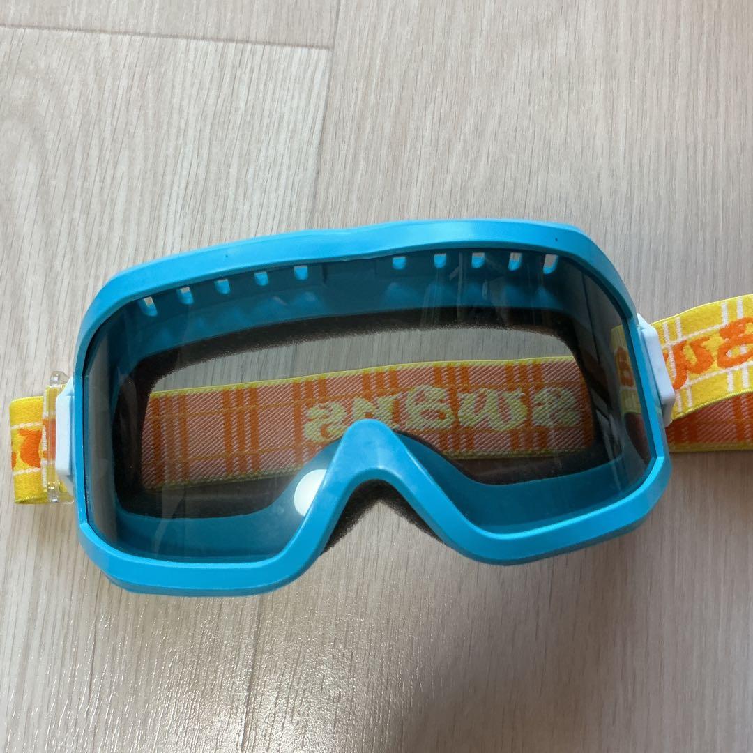 新品　スキーウェア(ジャケット&パンツ)、手袋2つ、ゴーグル