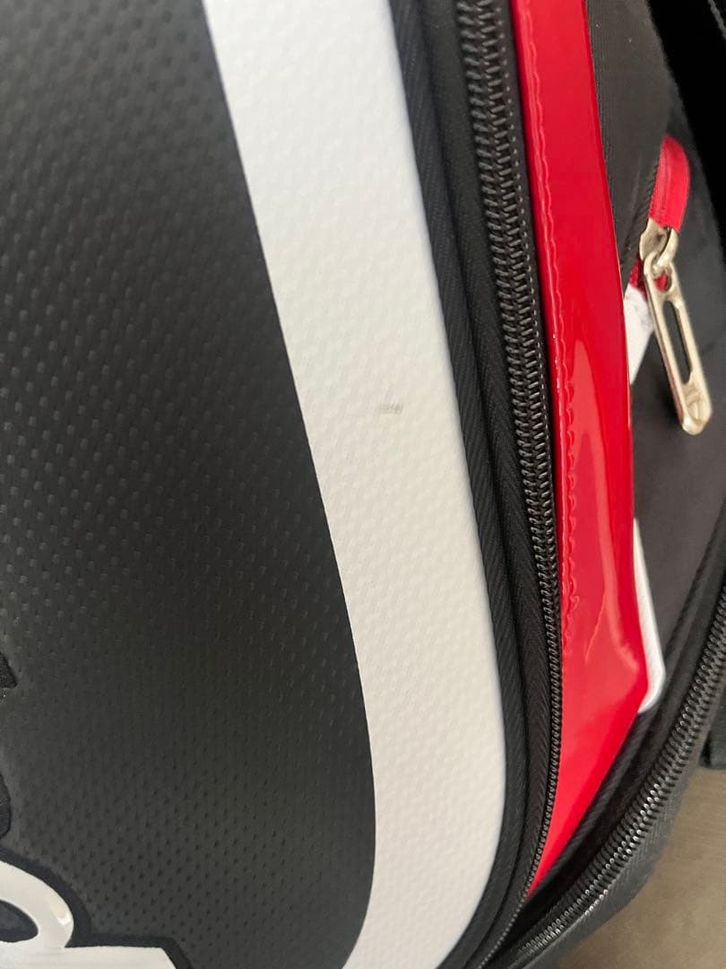 TaylorMade 9型キャディバッグ