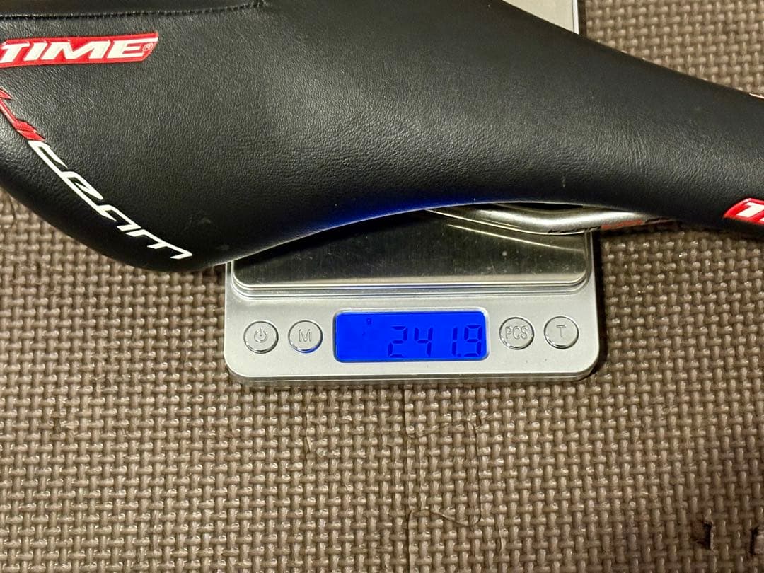 TIME ulteam titanium PROサドル 未使用に近い