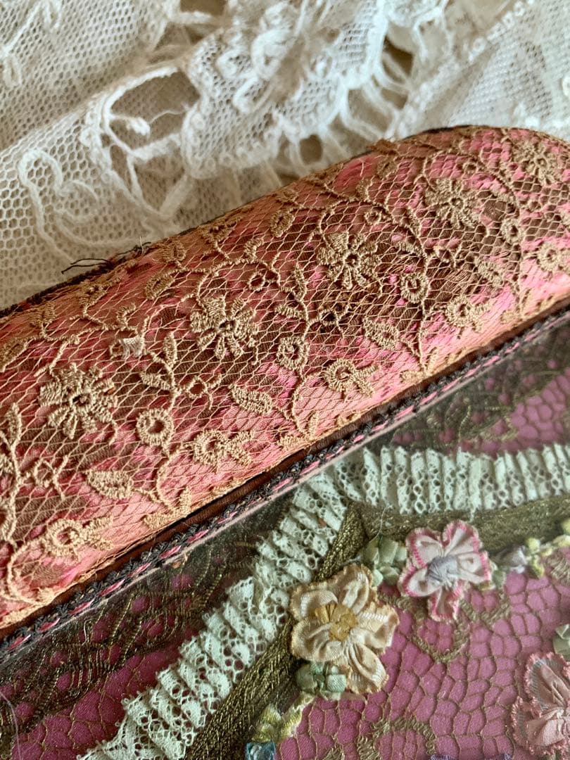 フランスアンティークピンクッション付ロココモチーフガラストレイ※メタルブレード