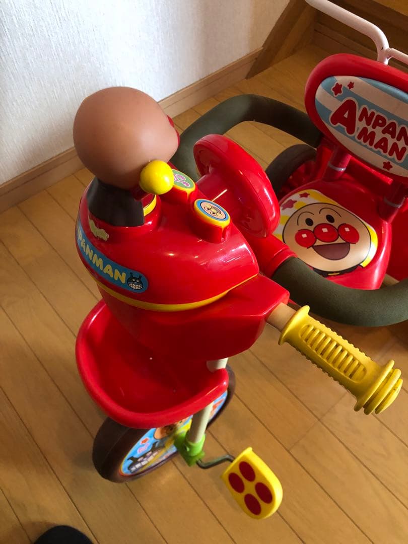 それいけ！アンパンマン デラックスII 三輪車 レッド 日よけ付き