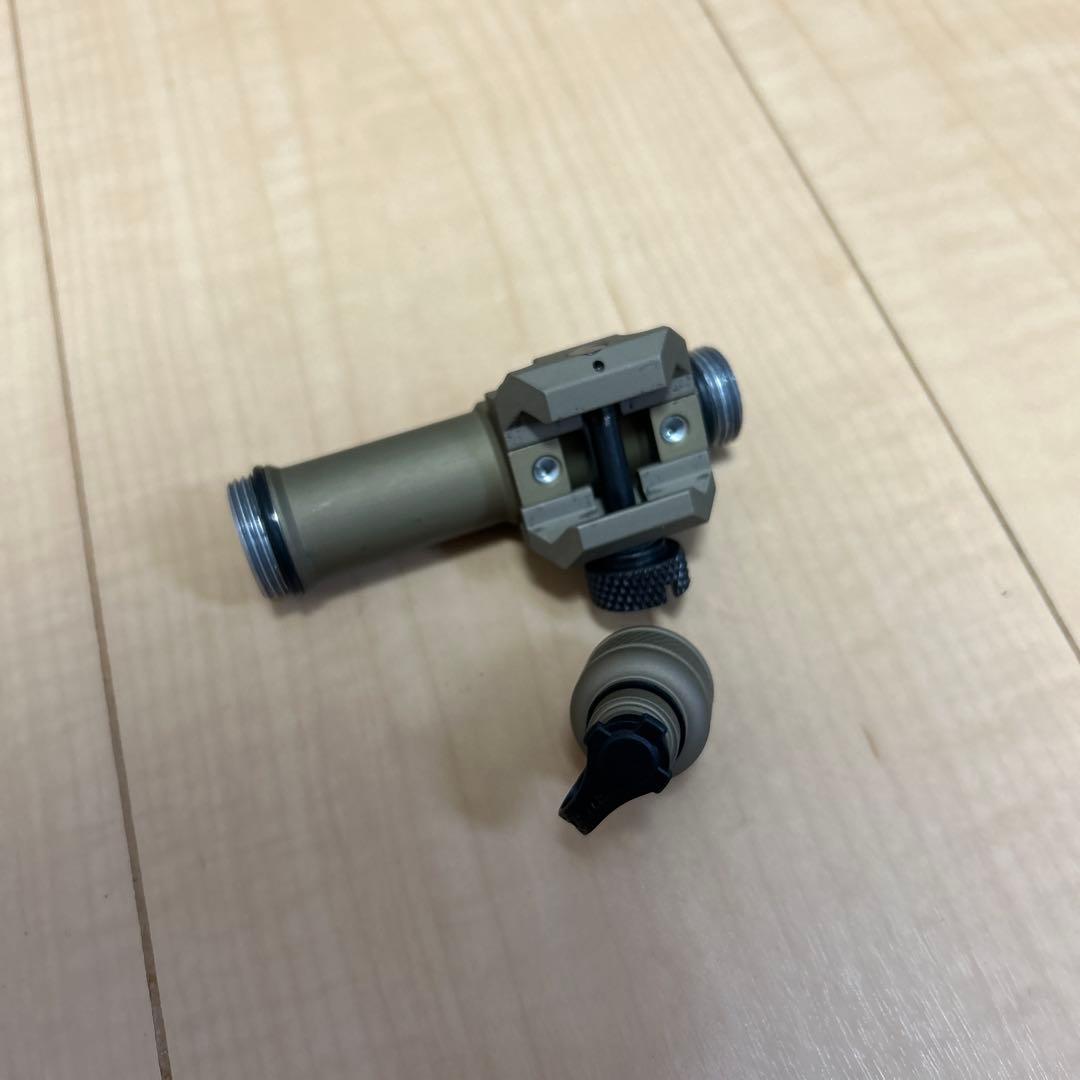 実物 中古 SUREFIRE M600DF Tan FDE ボディ　リアキャップ