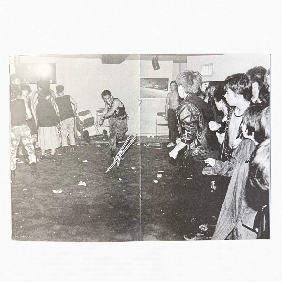 ちょっとの雨ならがまん　40周年記念Tシャツ　新品