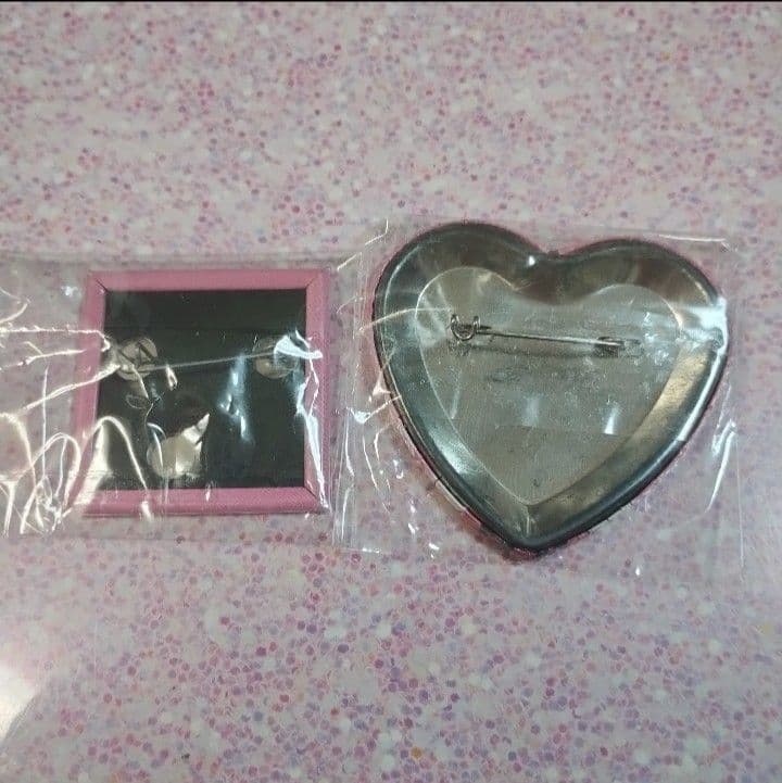 ラブライブ　μ's　矢澤にこ　5th　ガチャ　ハート型缶バッジ