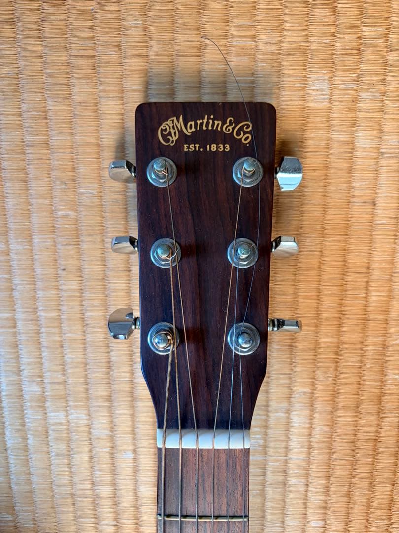 Martin D-16GT アコースティックギター