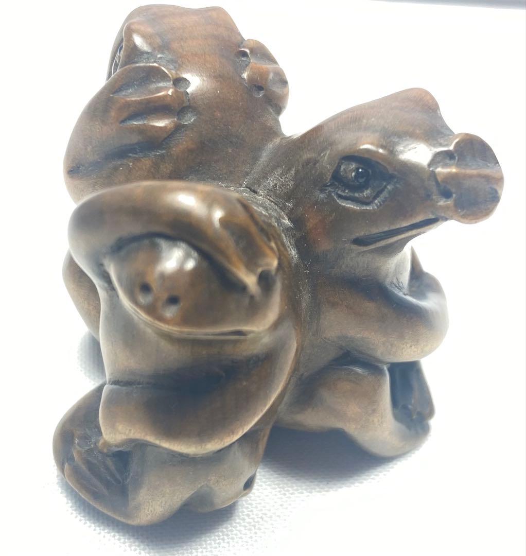 根付柘植　サンカエル(見て、言って、聞いてカエル）の彫刻　黄楊繊細彫刻置物　木製