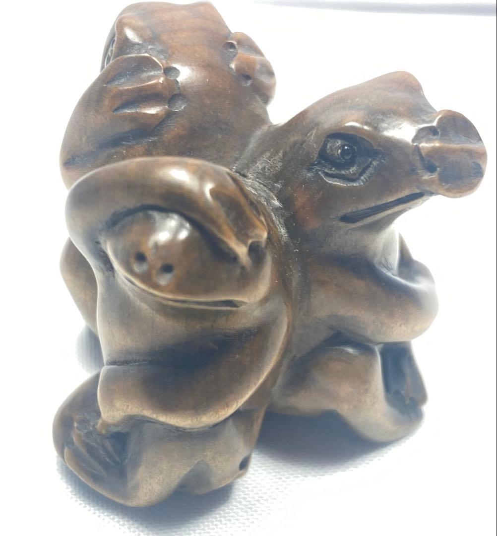 根付柘植　サンカエル(見て、言って、聞いてカエル）の彫刻　黄楊繊細彫刻置物　木製