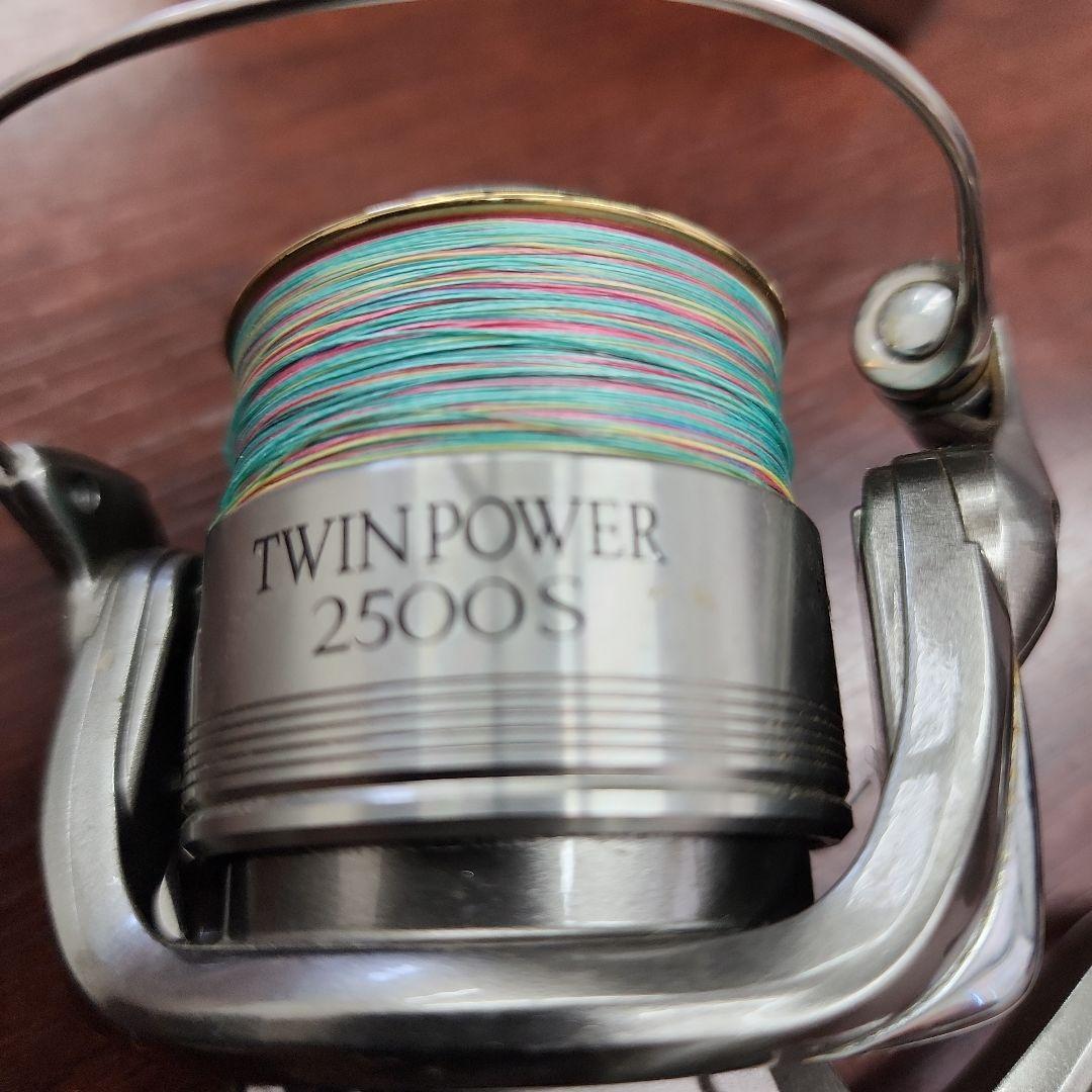 TWIN POWER 2500S リール