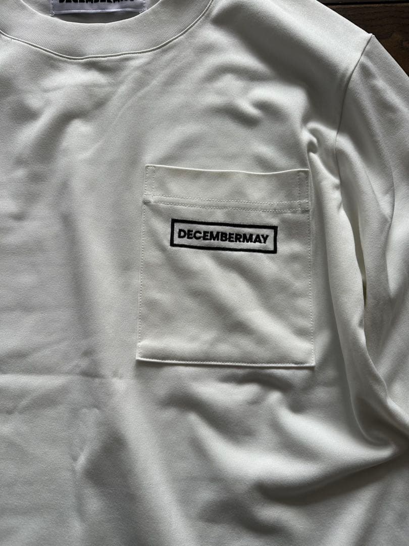 ディセンバーメイ　モックネックシャツ2枚セット