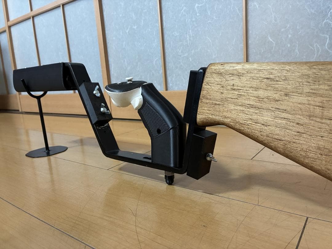 2.7Kg ＆3.4Kg の二通りのトレーニング銃