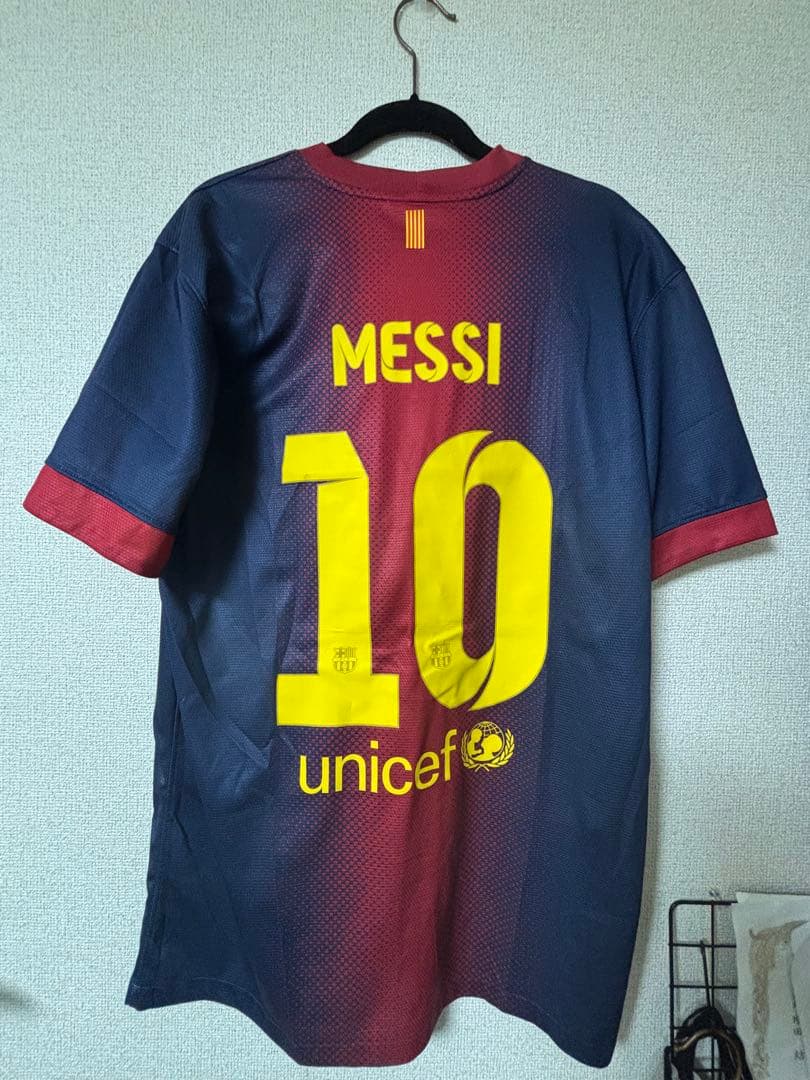 【美品】バルセロナホームユニフォームメッシ （12/13）即購入OK