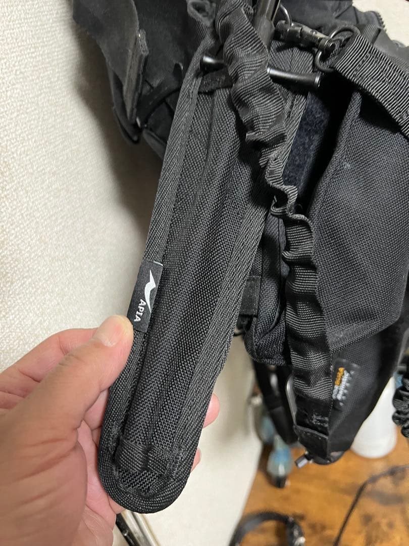 APIAアングラーズサポートベスト Ver.4 ノーネーム　極美品