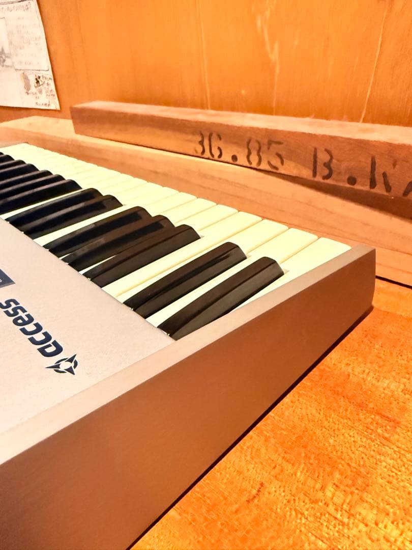 鍵盤楽器 access Virus Indigo2