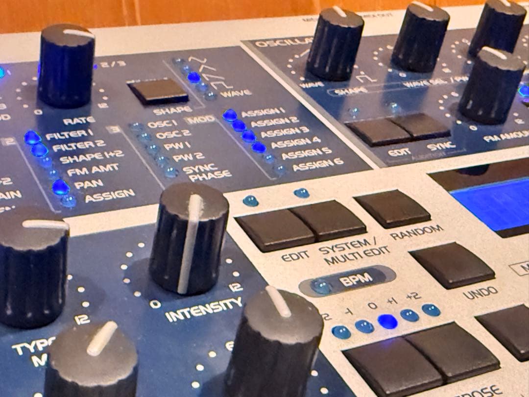 鍵盤楽器 access Virus Indigo2