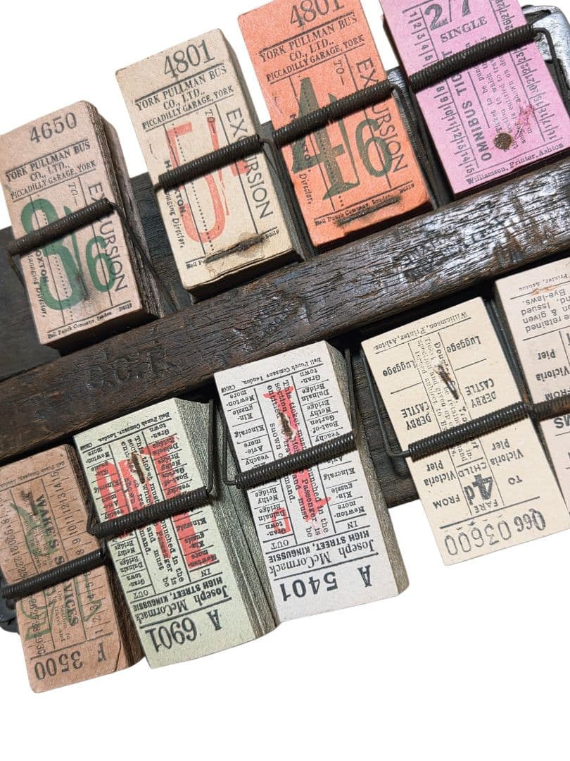 古典的な多色木製印刷物チケットホルダー？