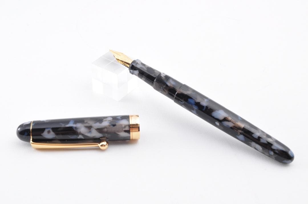 新品 ✨ 大西製作所 ハンドメイド 万年筆 手作り 【ブラック】