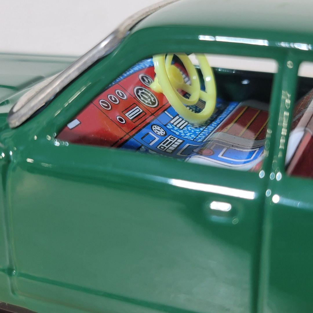 ブリキヤ製 トヨタカローラ1400HI-DELUXE 箱付き