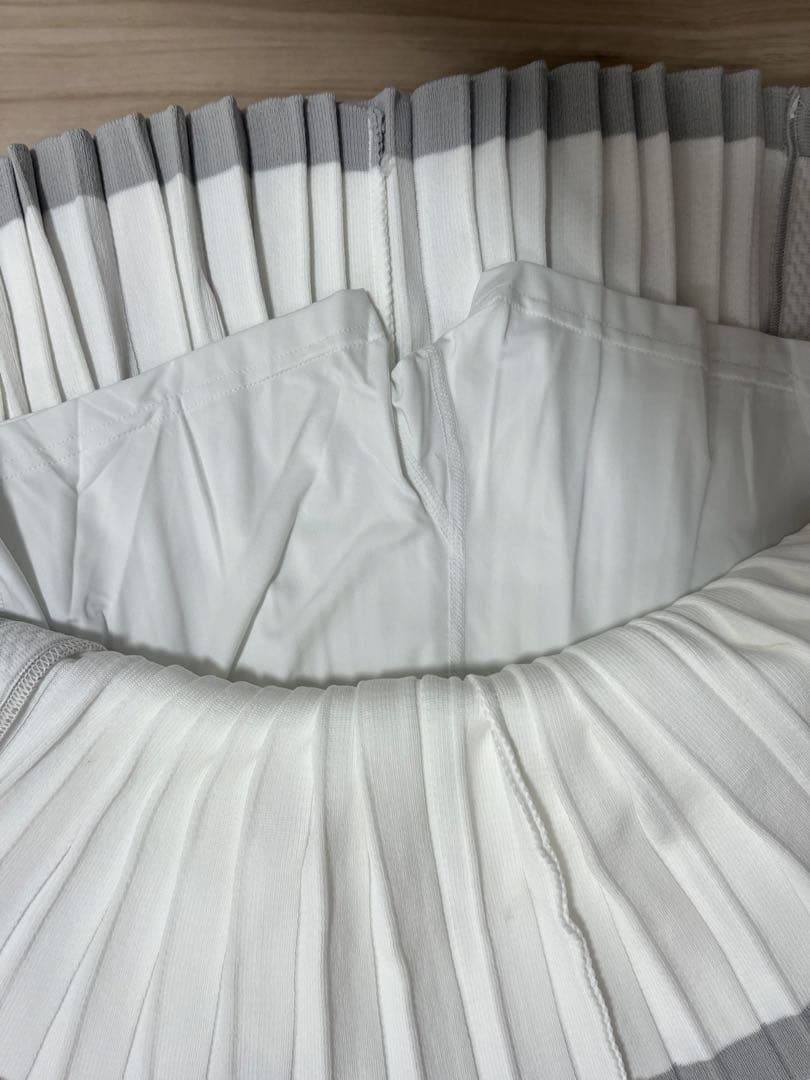 新品　adidas ゴルフ　モックネック　フレアースカート　　セットアップ　S