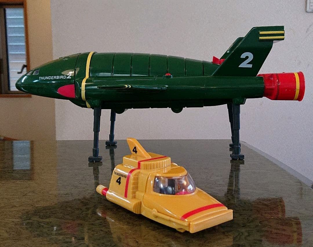 THUNDERBIRD 2 & 4 * ヴィンテージ・モデル 美品 *